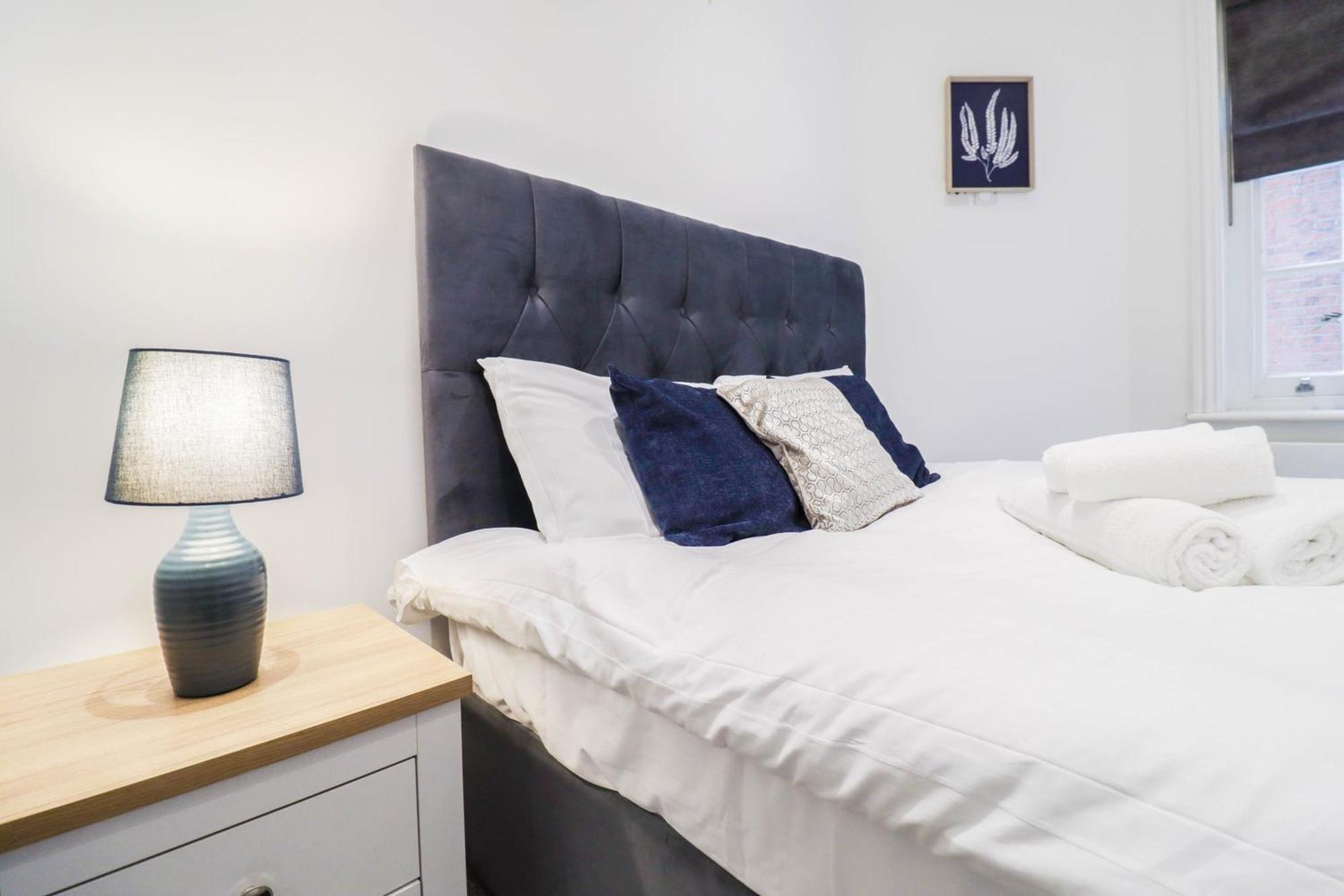 Stylish 1 Bedroom Apartment In Central Лондон Екстериор снимка