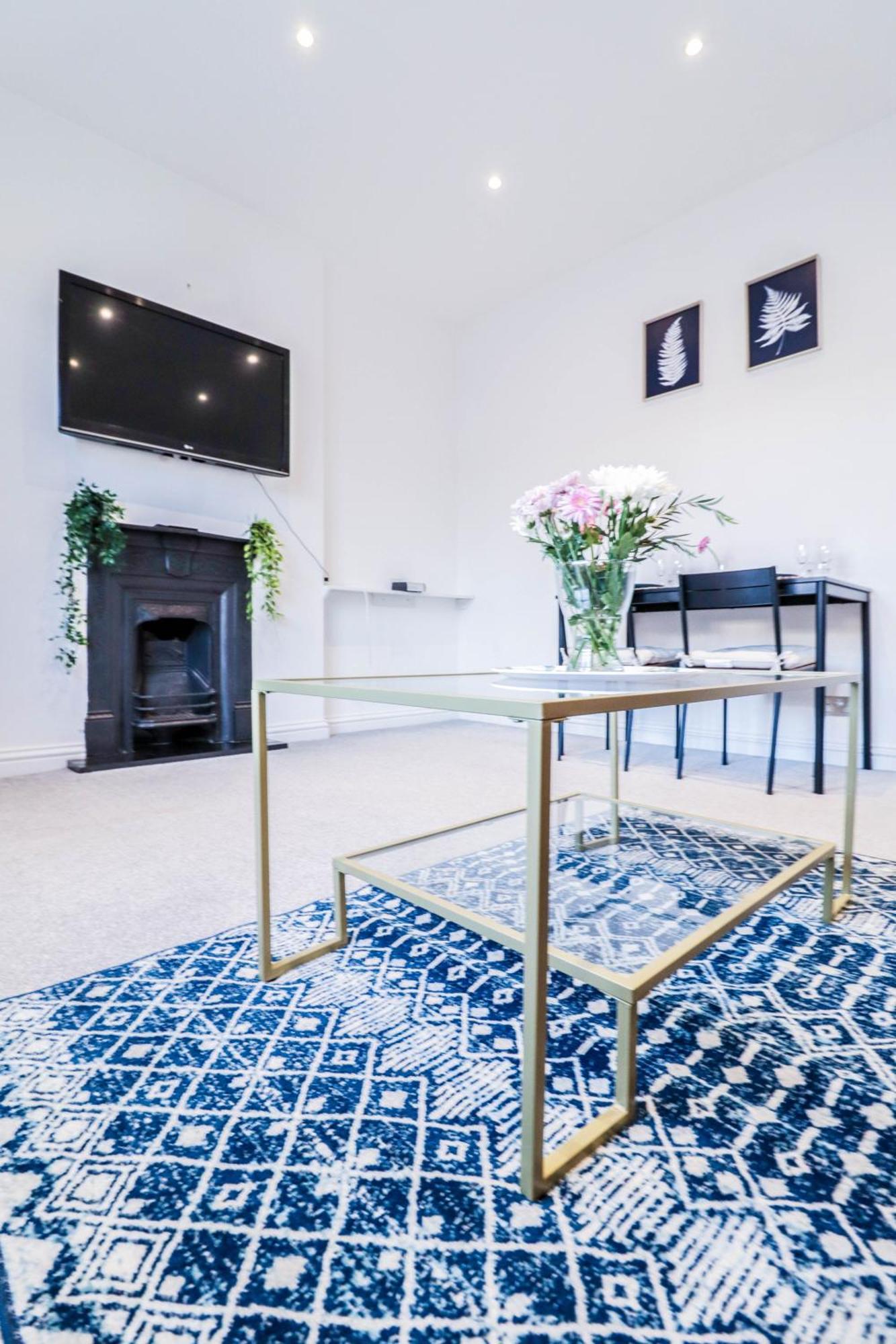 Stylish 1 Bedroom Apartment In Central Лондон Екстериор снимка